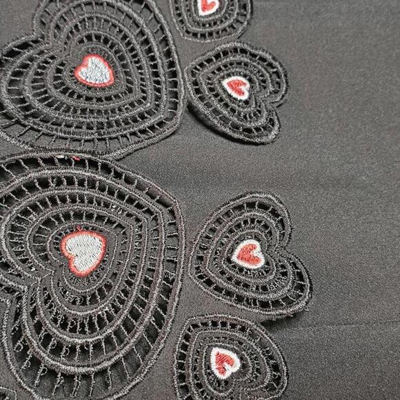 Elegant Black Dress with Floral Embellishments by Eks-tra Fashion - Picture 8 of 8